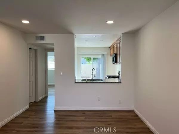 Irvine, CA 92604,23 Golden Glen ST #66