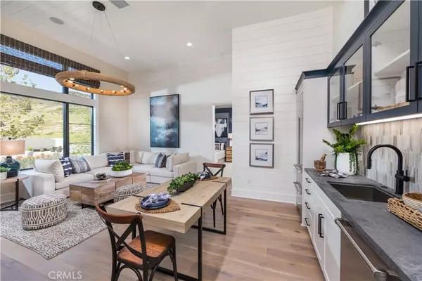 Silverado, CA 92676,28893 Auburn Hills