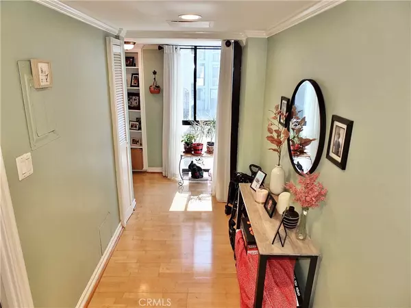 Long Beach, CA 90803,2601 E Ocean BLVD #205