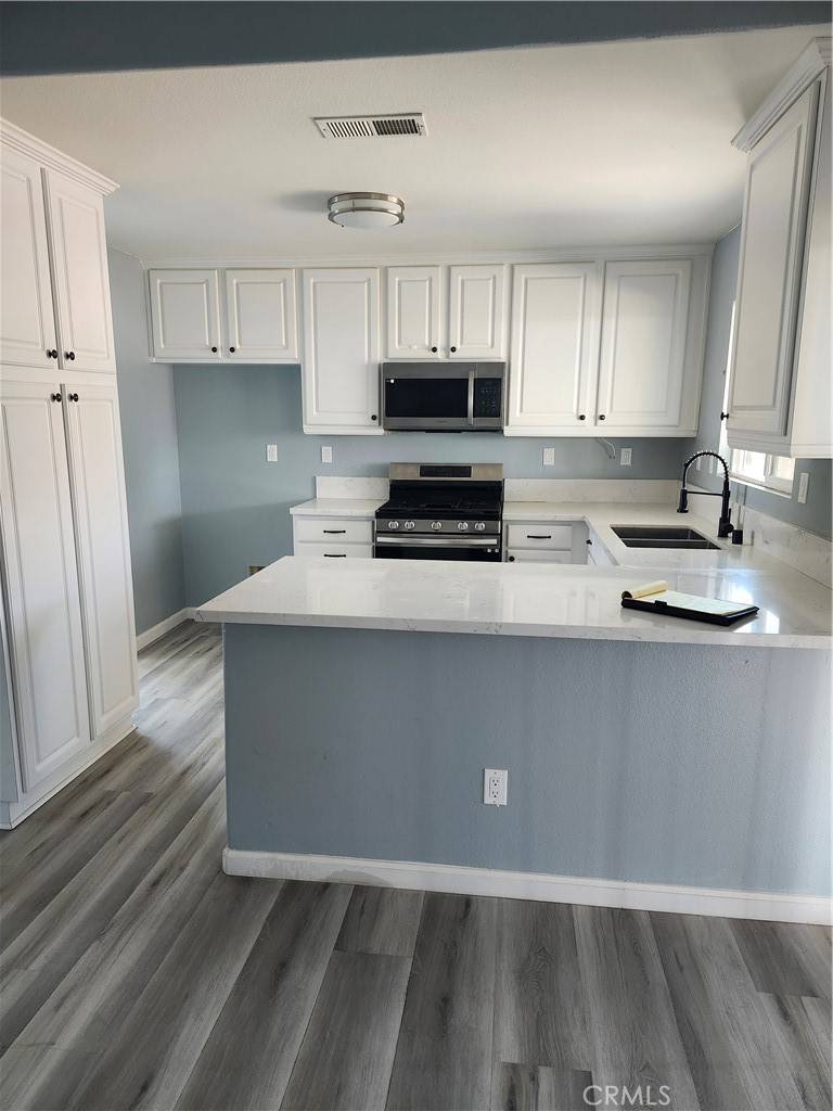 Adelanto, CA 92301,11878 Amanda LN