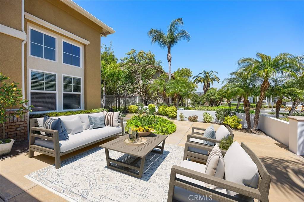 Yorba Linda, CA 92887,5475 Vista Del Mar