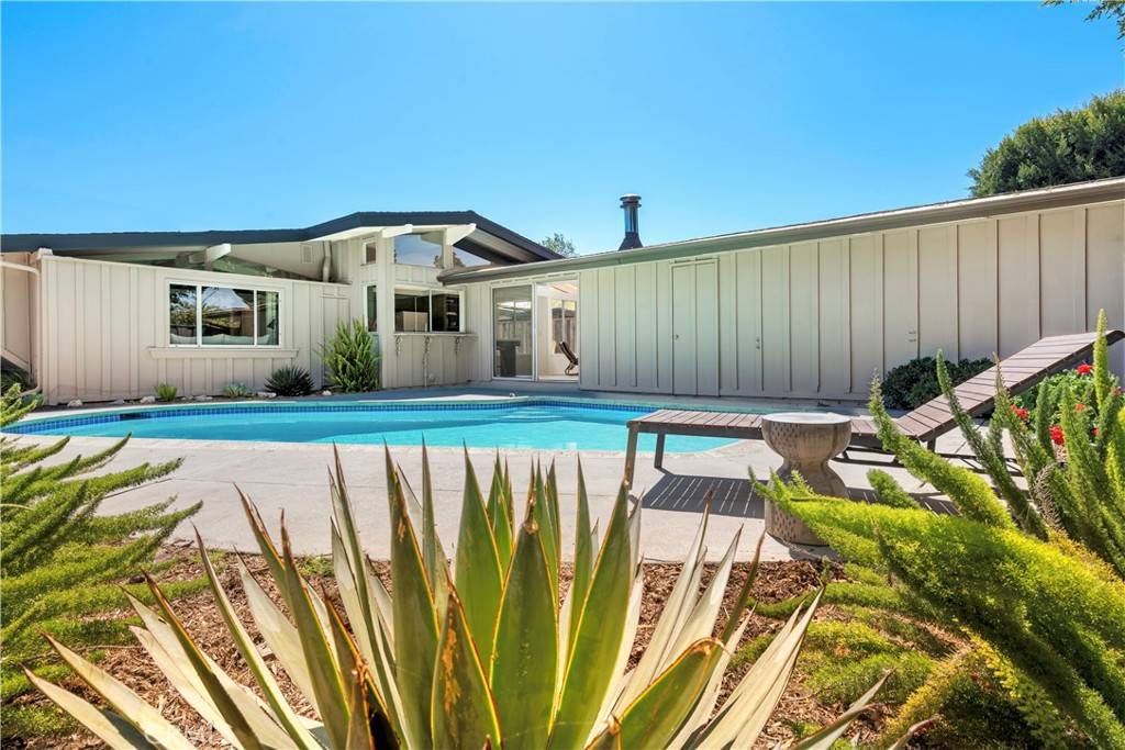 3242 Roxanne AVE, Long Beach, CA 90808