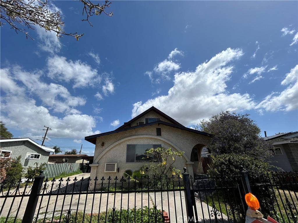 Stanton, CA 90680,10872 Flower AVE