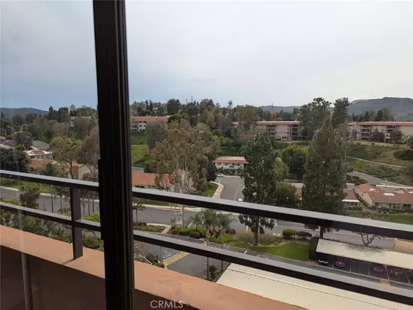 Laguna Woods, CA 92637,24055 Paseo Del Lago #963