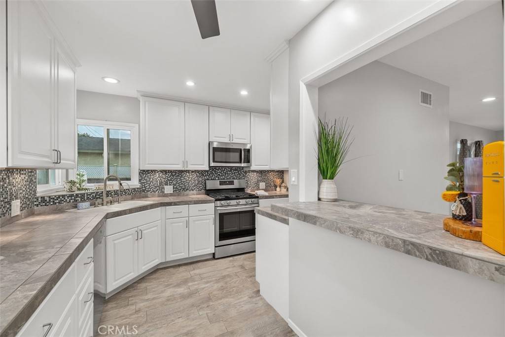 Torrance, CA 90504,18012 Falda AVE