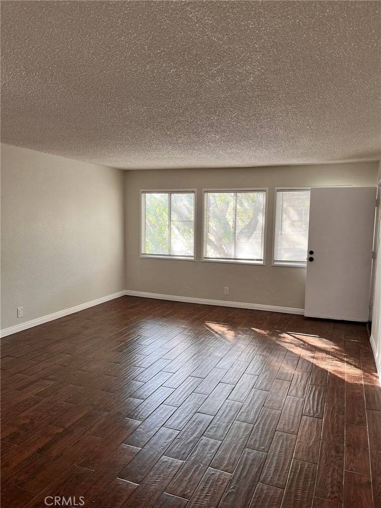 Compton, CA 90220,1010 S Grandee AVE