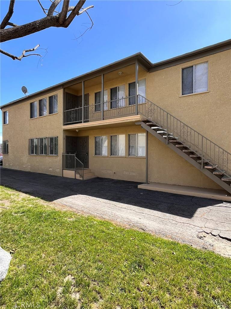 Compton, CA 90220,1020 S Grandee AVE