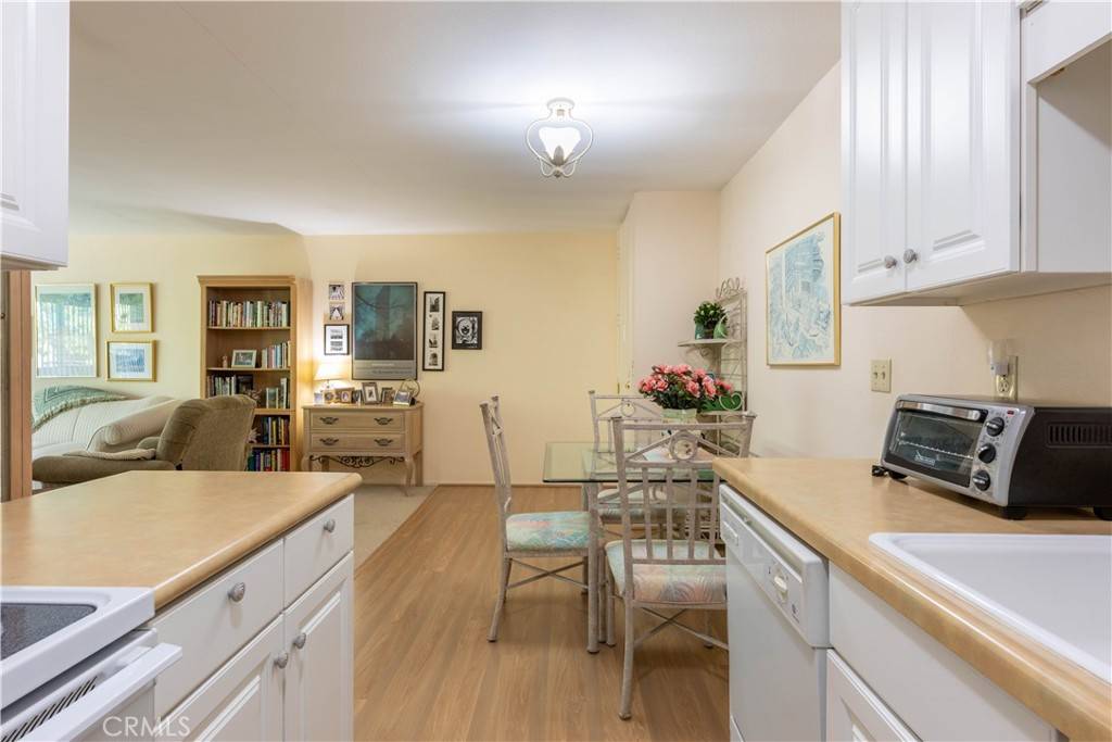 Long Beach, CA 90814,424 N Bellflower BLVD #319