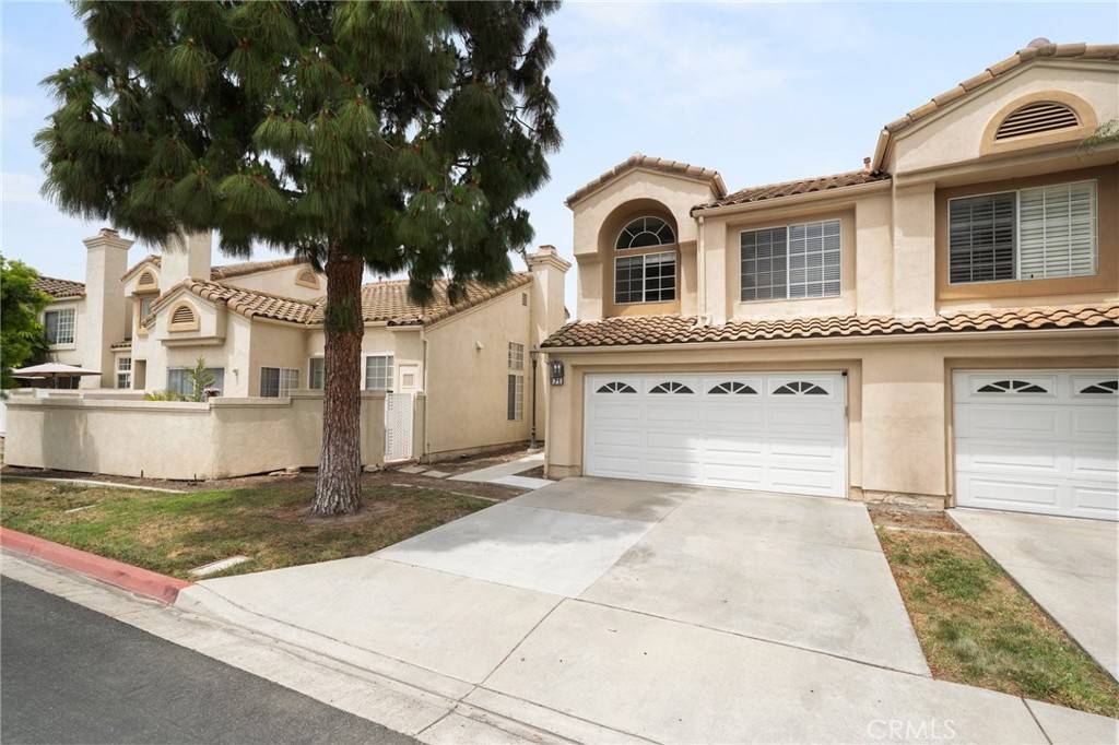 Irvine, CA 92614,71 Agostino