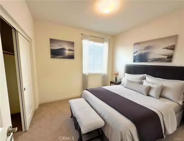Irvine, CA 92618,731 Beacon