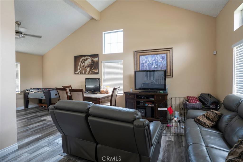 Victorville, CA 92392,14675 King Canyon RD