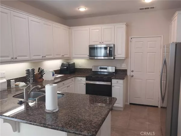 Riverside, CA 92503,9772 Edenbrook DR