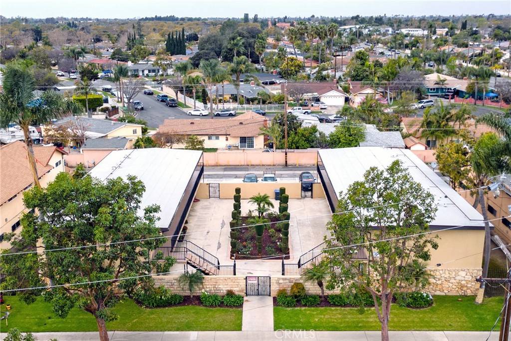 Santa Ana, CA 92704,1110 1114 S Pacific AVE