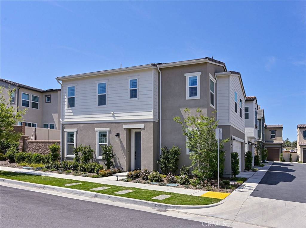 Corona, CA 92883,4058 SPRING HAVEN LN