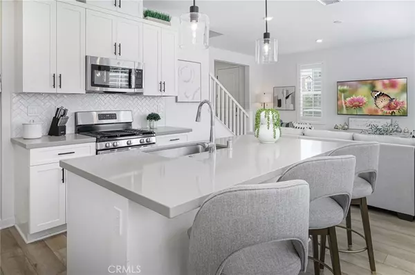Corona, CA 92883,4058 SPRING HAVEN LN