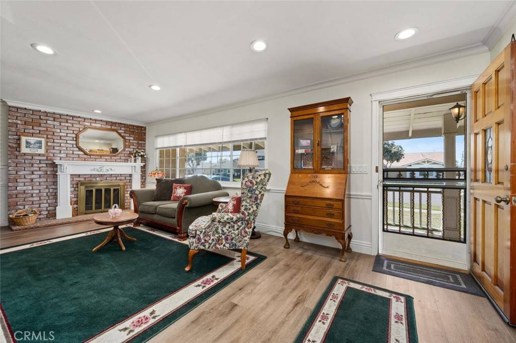 Stanton, CA 90680,10392 Oakhaven DR