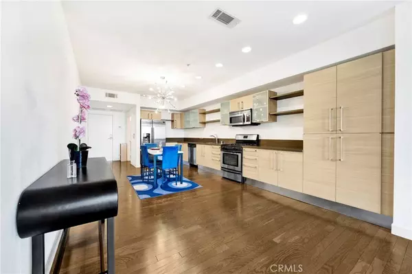 Los Angeles, CA 90017,1234 Wilshire BLVD #213