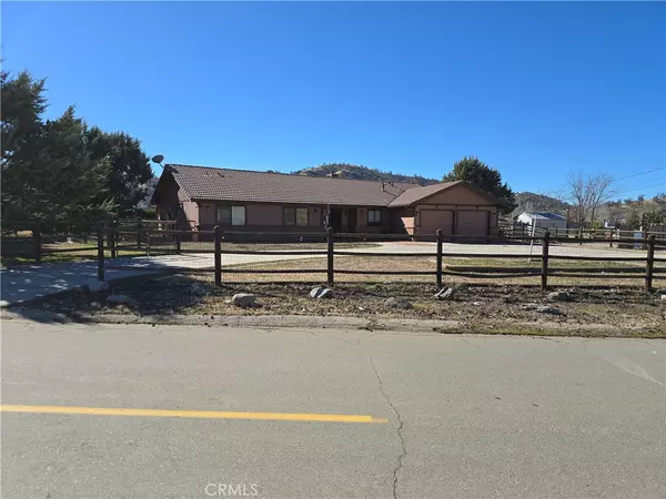 28121 Braeburn PL, Tehachapi, CA 93561
