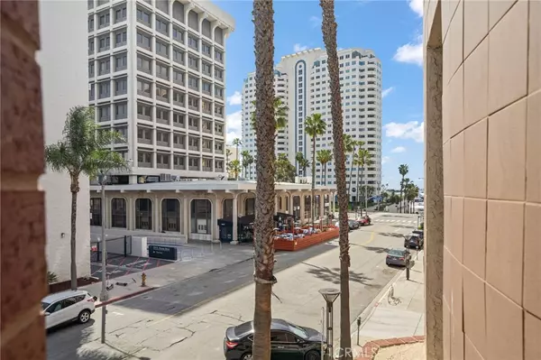 35 Linden #302, Long Beach, CA 90802