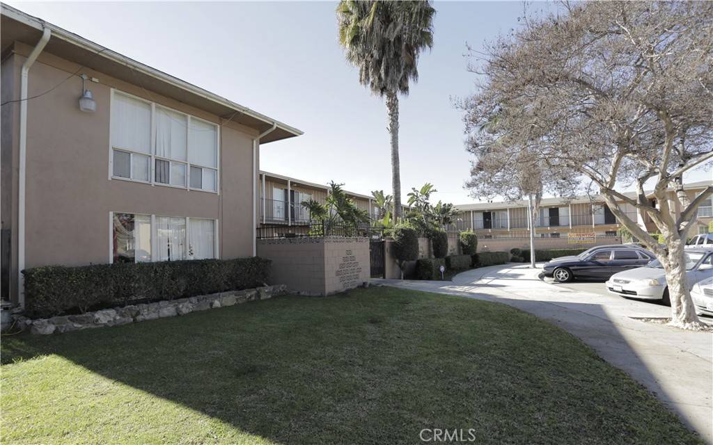 Long Beach, CA 90805,520 E Adams ST