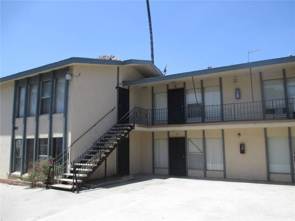 Long Beach, CA 90805,541 E 64th ST