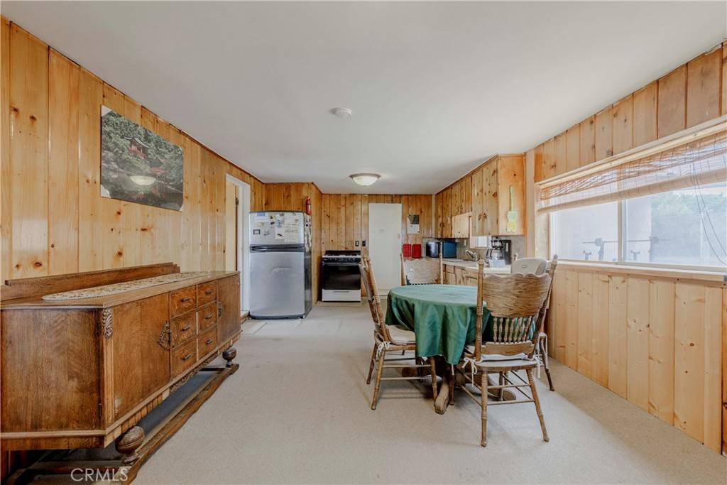 Phelan, CA 92371,8288 White RD