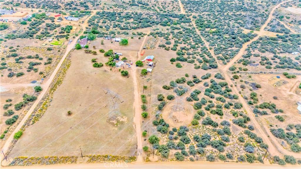 8288 White RD, Phelan, CA 92371