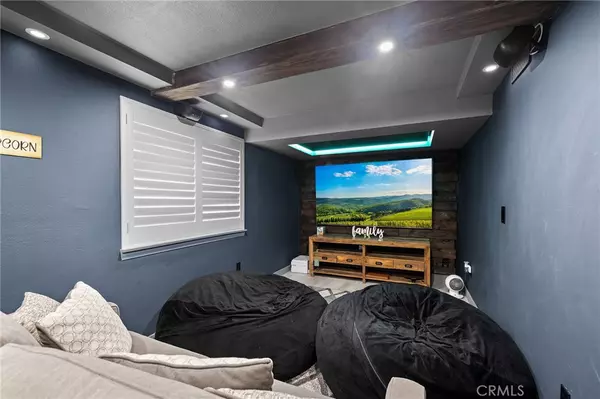 Corona, CA 92882,1212 Goldenview DR