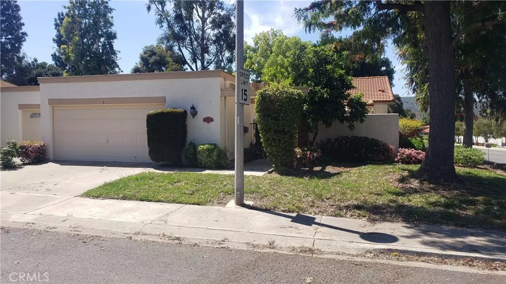 Laguna Woods, CA 92637,3385 Punta Alta #B