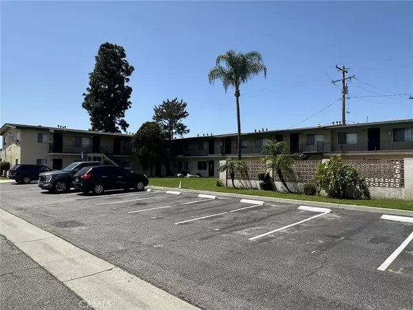 Downey, CA 90241,11801 Lakewood BLVD