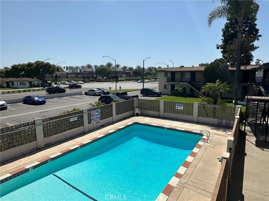 Downey, CA 90241,11801 Lakewood BLVD