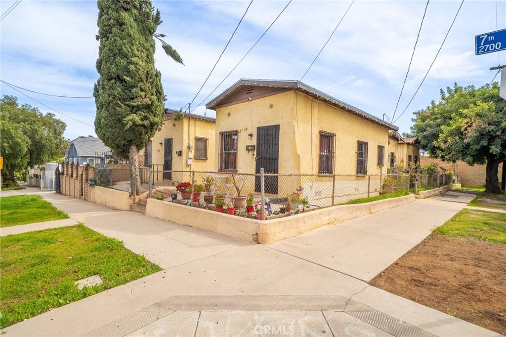 2700 E 7th ST, Los Angeles, CA 90023