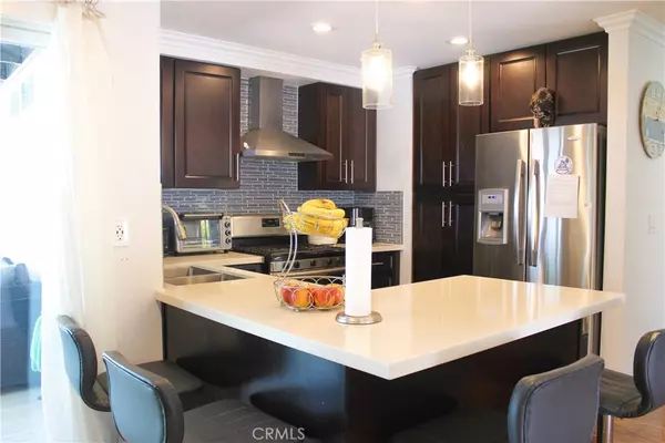 Corona, CA 92882,2314 Mcneil CIR
