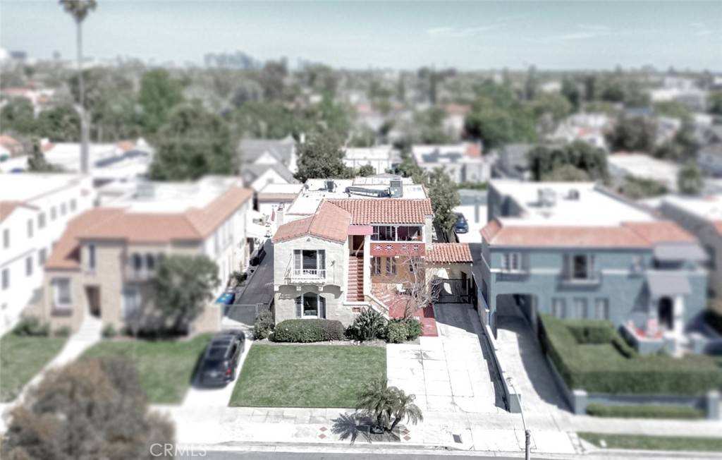 Los Angeles, CA 90036,844 S Curson AVE