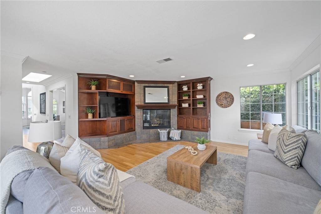 Costa Mesa, CA 92626,3104 Samoa PL