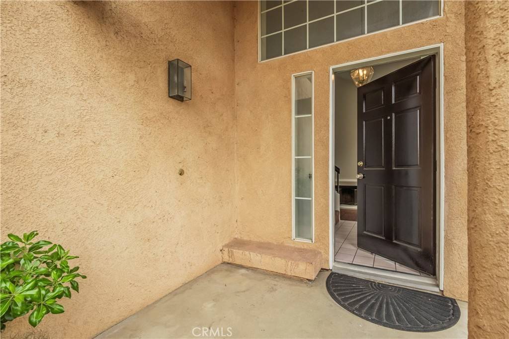 Fontana, CA 92337,11962 Verona DR