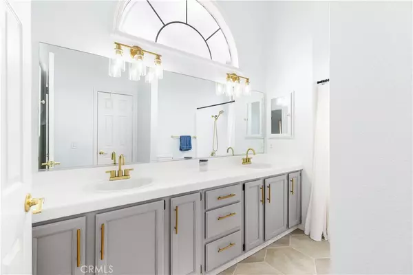 San Jacinto, CA 92583,2160 Mariposa CT