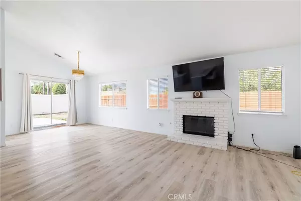 San Jacinto, CA 92583,2160 Mariposa CT