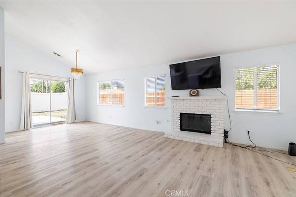 San Jacinto, CA 92583,2160 Mariposa CT