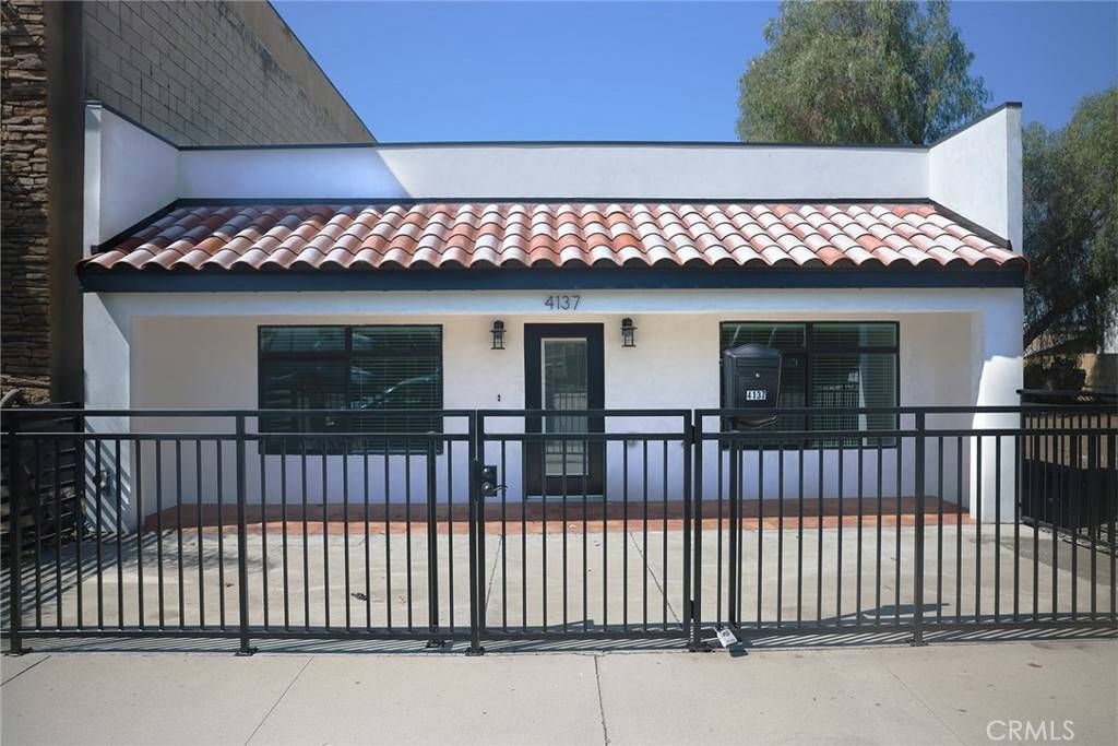 Pico Rivera, CA 90660,4137 Rosemead BLVD