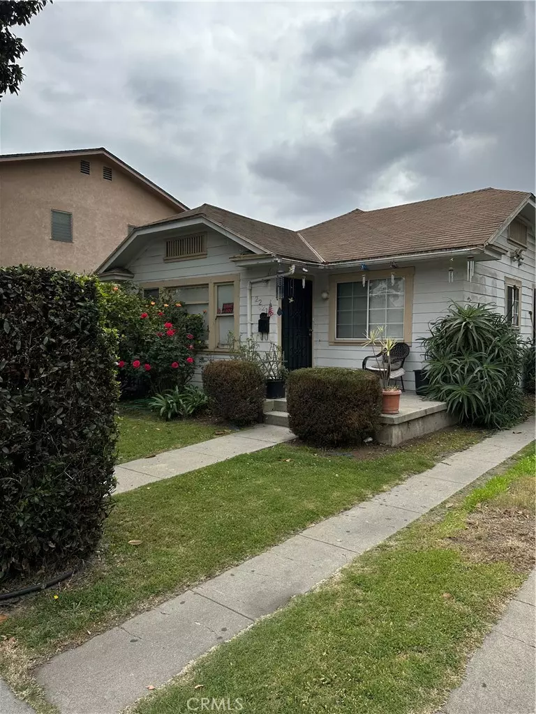 Long Beach, CA 90806,2219 Chestnut AVE