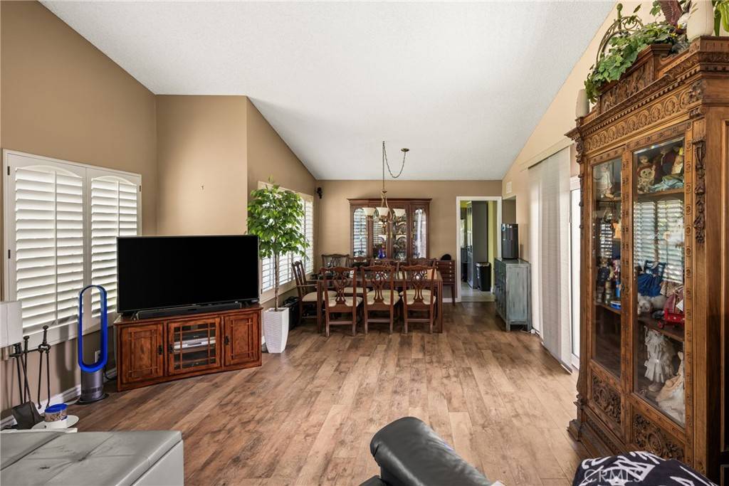 Placentia, CA 92870,1072 Camden DR