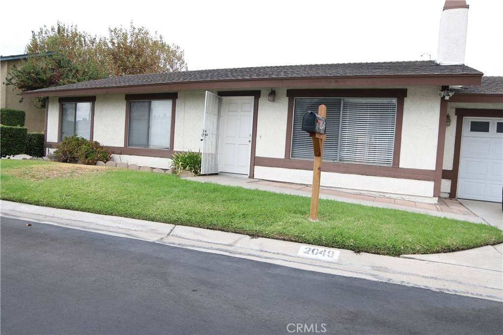 2049 E Mount Vernon AVE, Orange, CA 92867