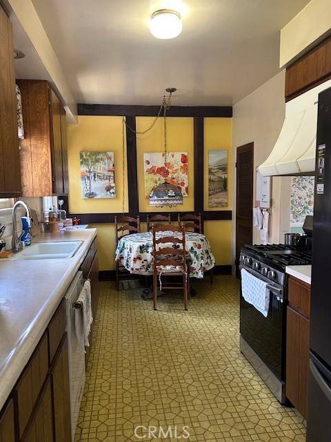San Pedro, CA 90731,727 W 32nd ST