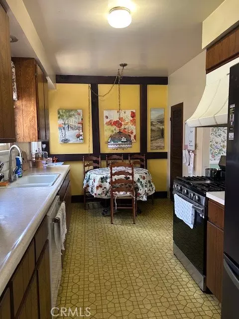 San Pedro, CA 90731,727 W 32nd ST