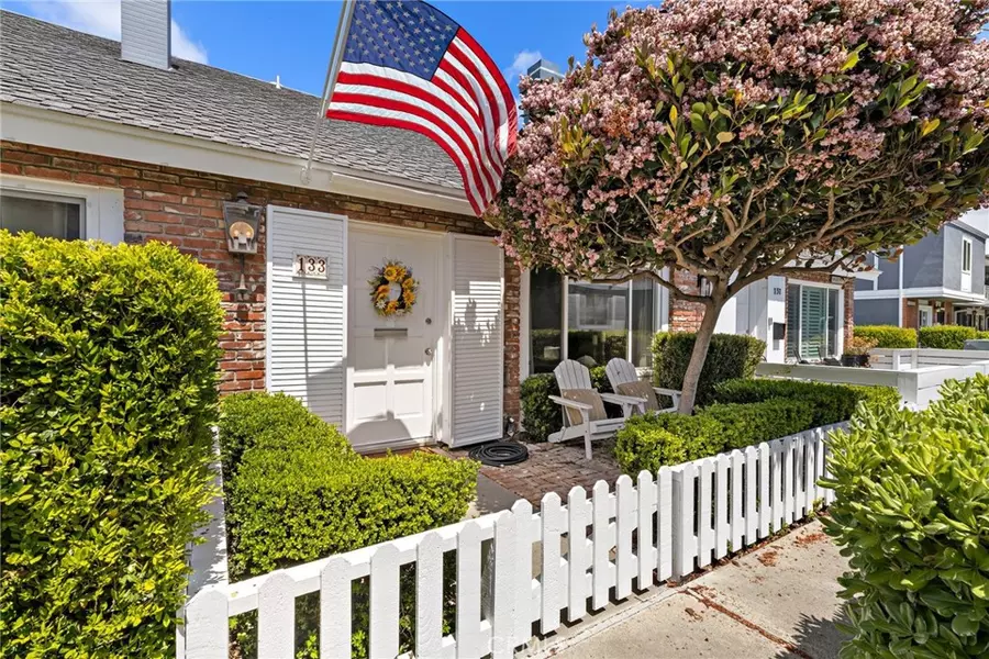 133 Morristown LN, Costa Mesa, CA 92626