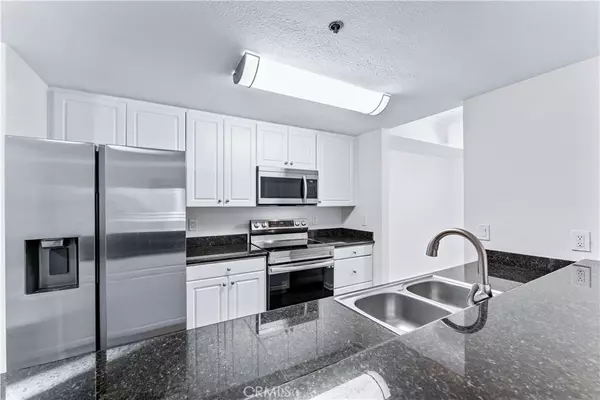 Long Beach, CA 90813,838 Pine AVE #303