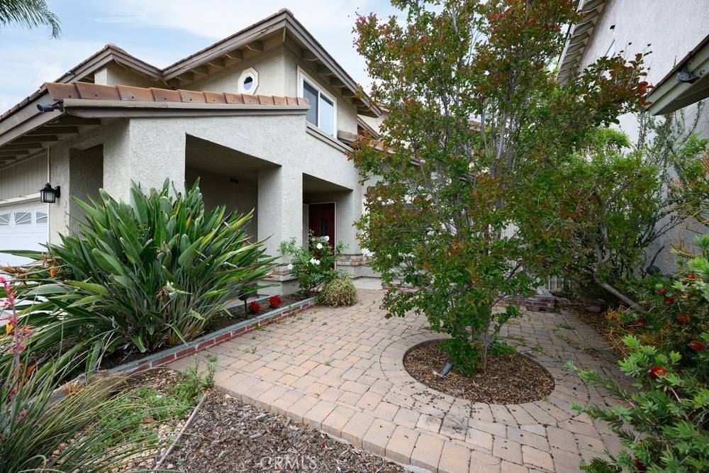 Yorba Linda, CA 92886,17355 Ridgedale Ln.