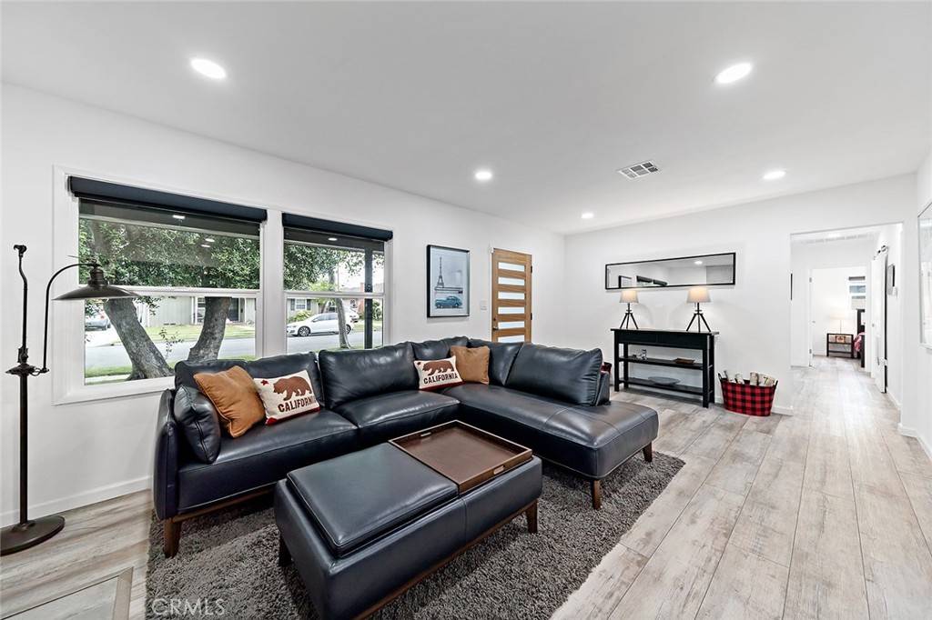 Long Beach, CA 90815,2312 San Anseline AVE