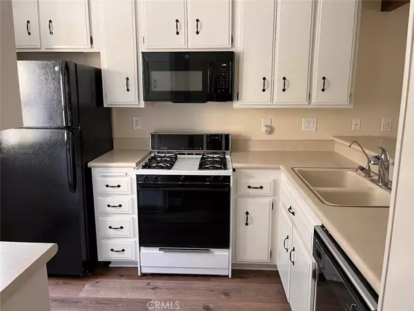 Lakewood, CA 90715,12750 Centralia ST #142